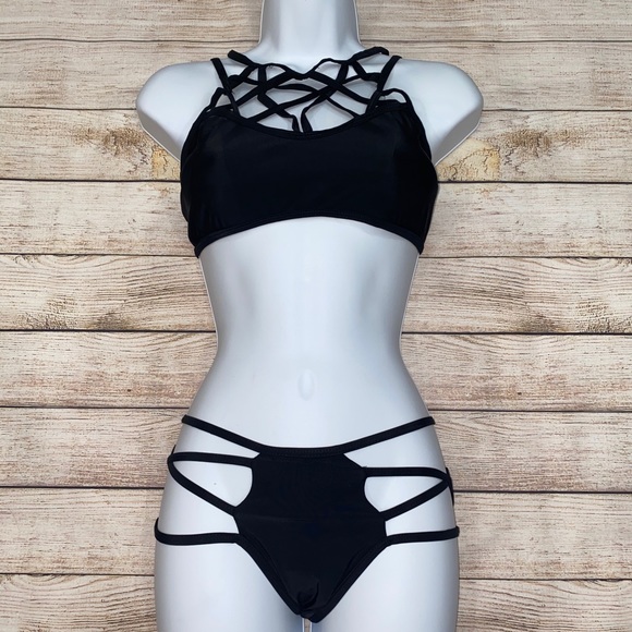 Black Two Piece - Picture 2 of 4